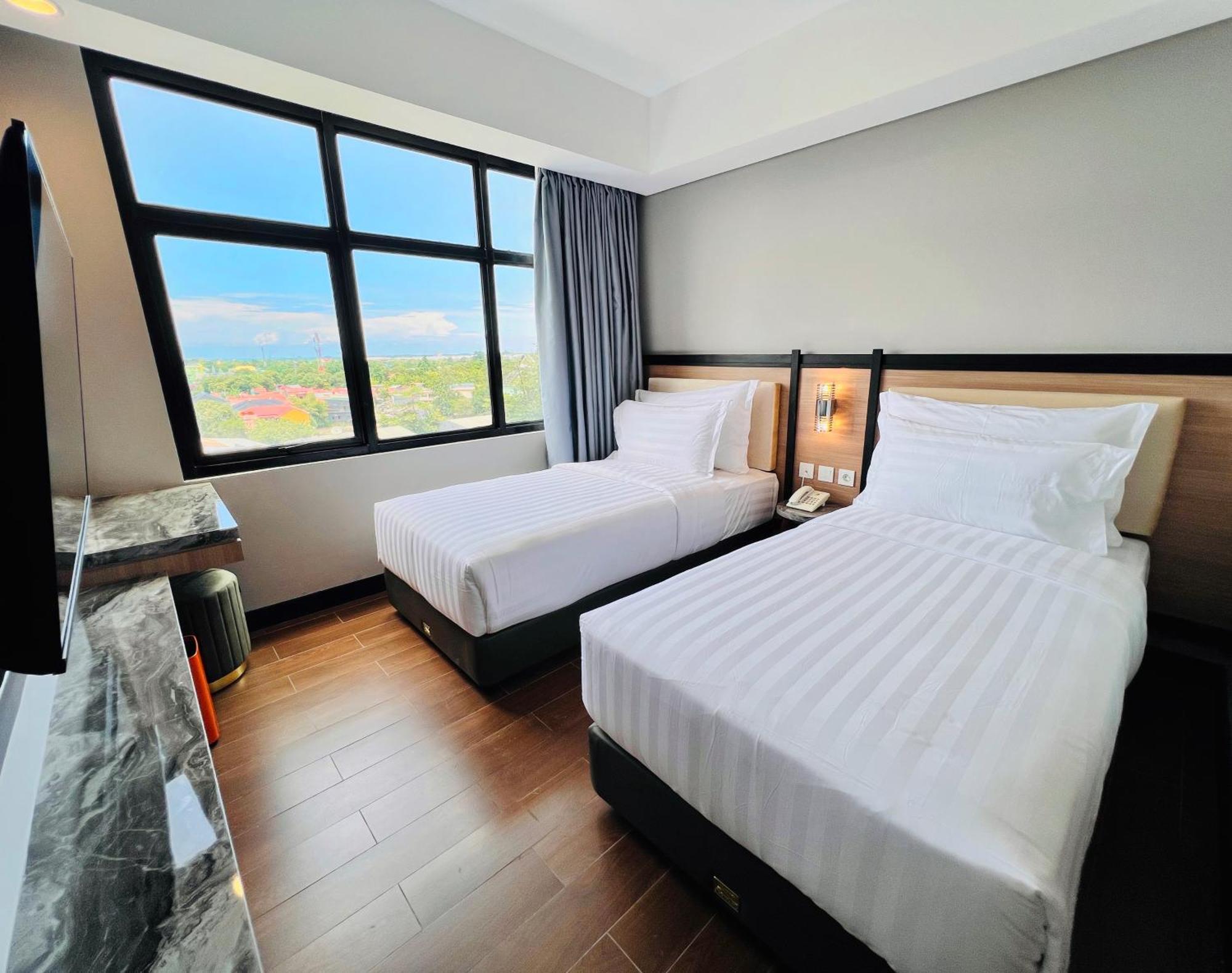 D'Primahotel Airport Sultan Hasanuddin Makassar Sudiang Exteriör bild